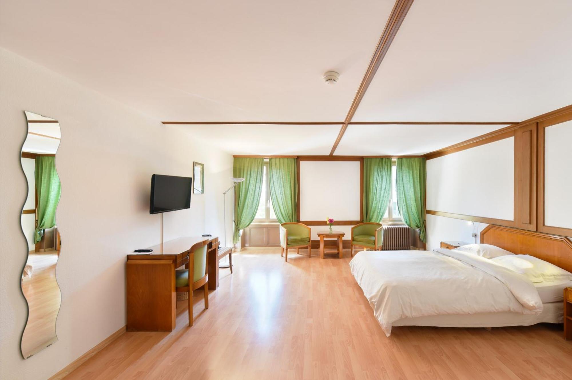 Hôtel de l'Aigle Couvet Chambre photo