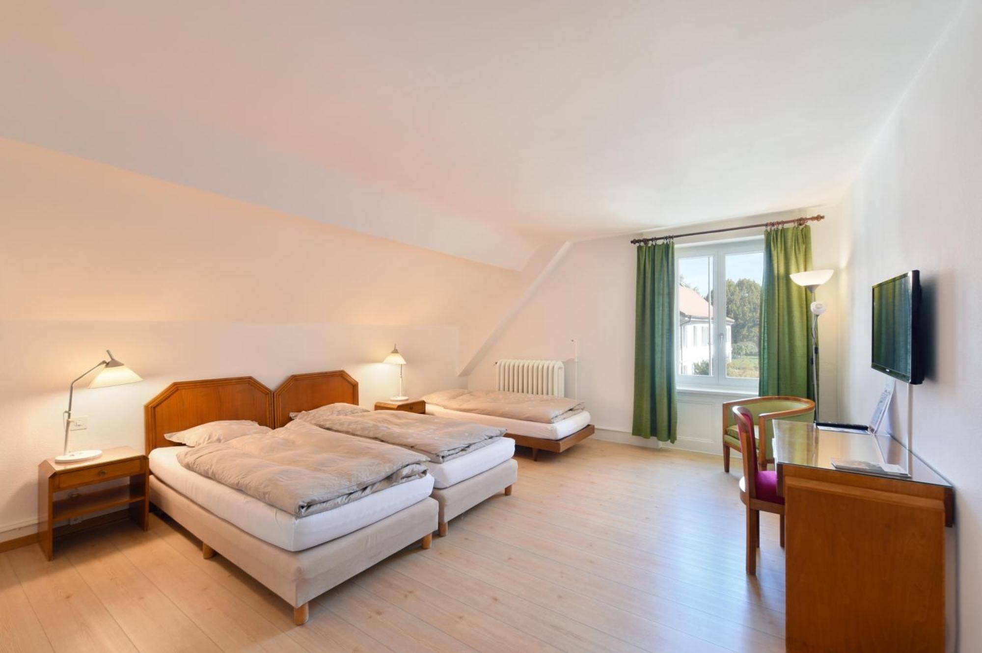 Hôtel de l'Aigle Couvet Chambre photo