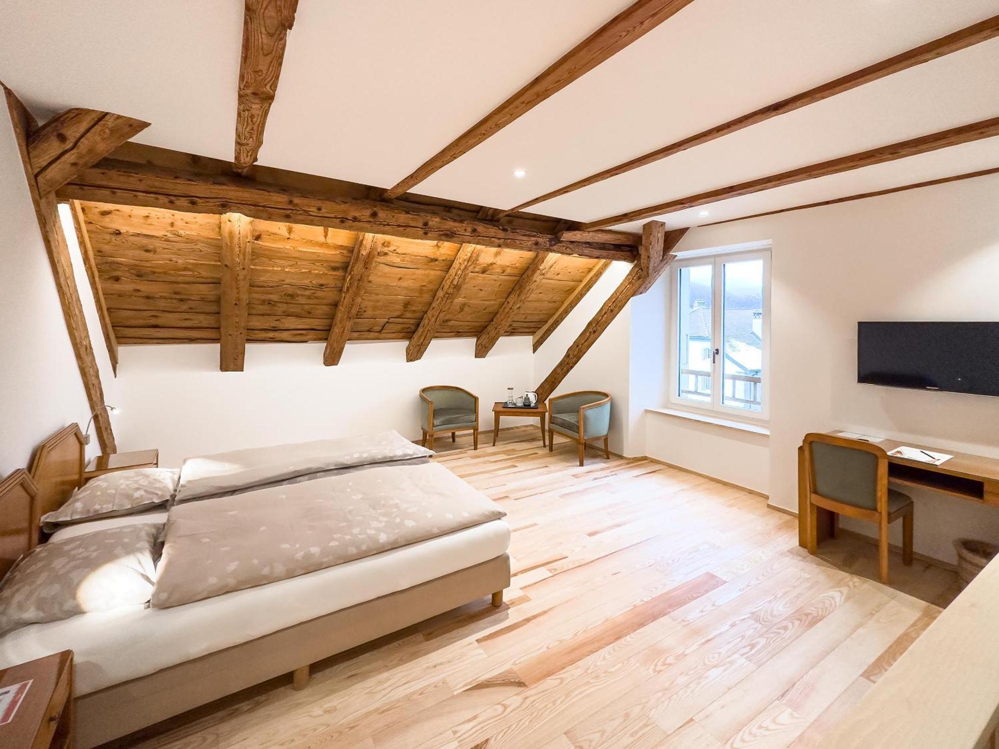 Hôtel de l'Aigle Couvet Chambre photo