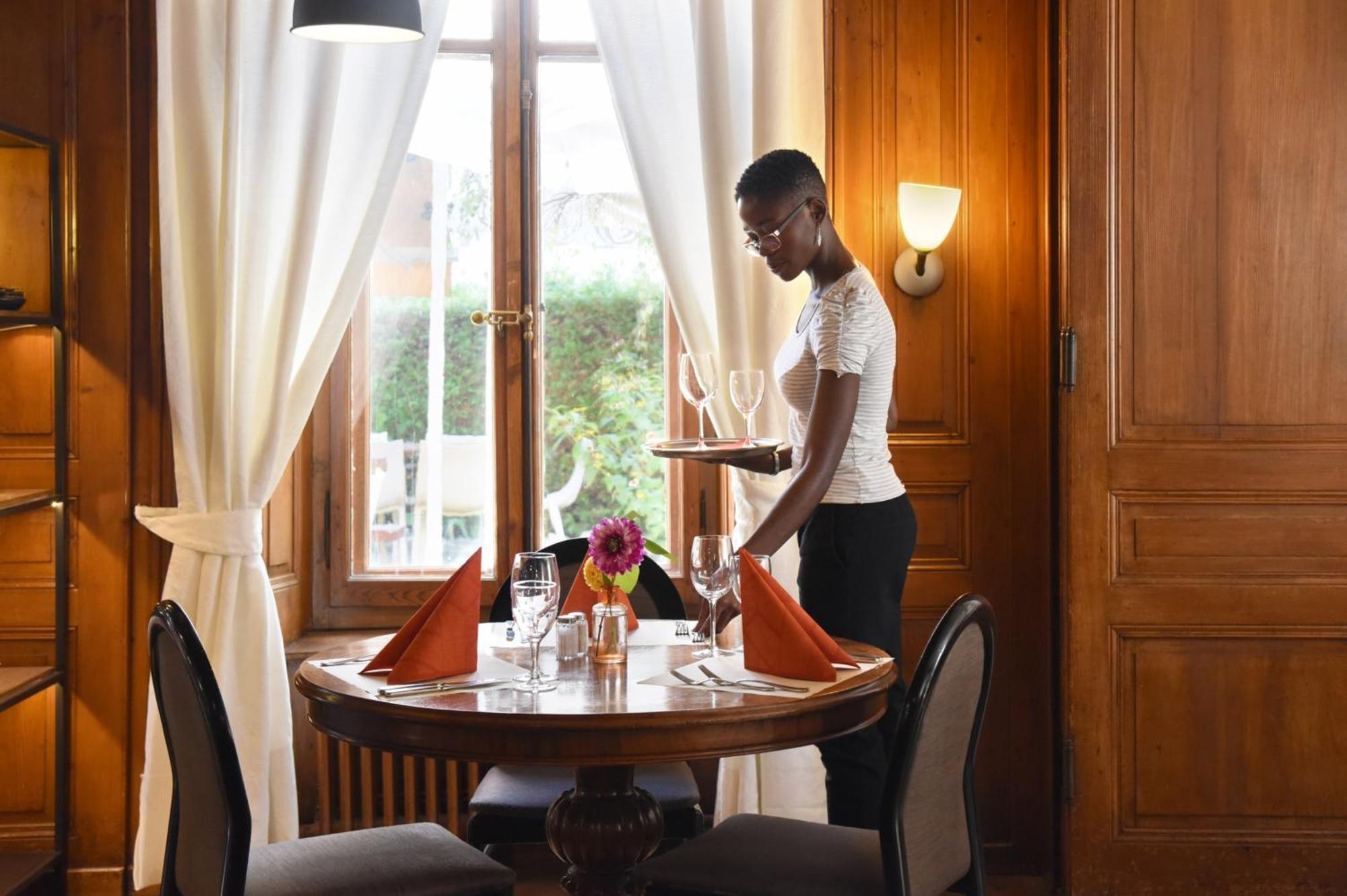 Hôtel de l'Aigle Couvet Extérieur photo