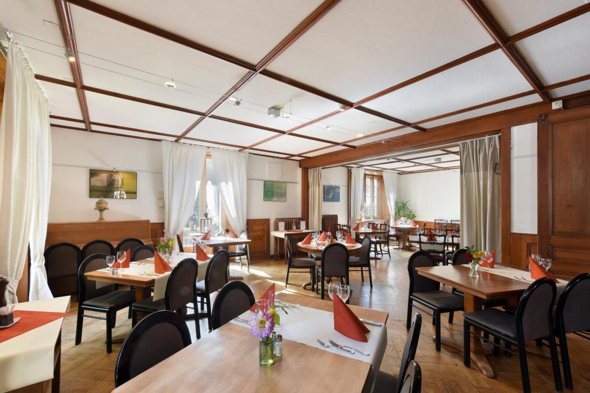 Hôtel de l'Aigle Couvet Extérieur photo