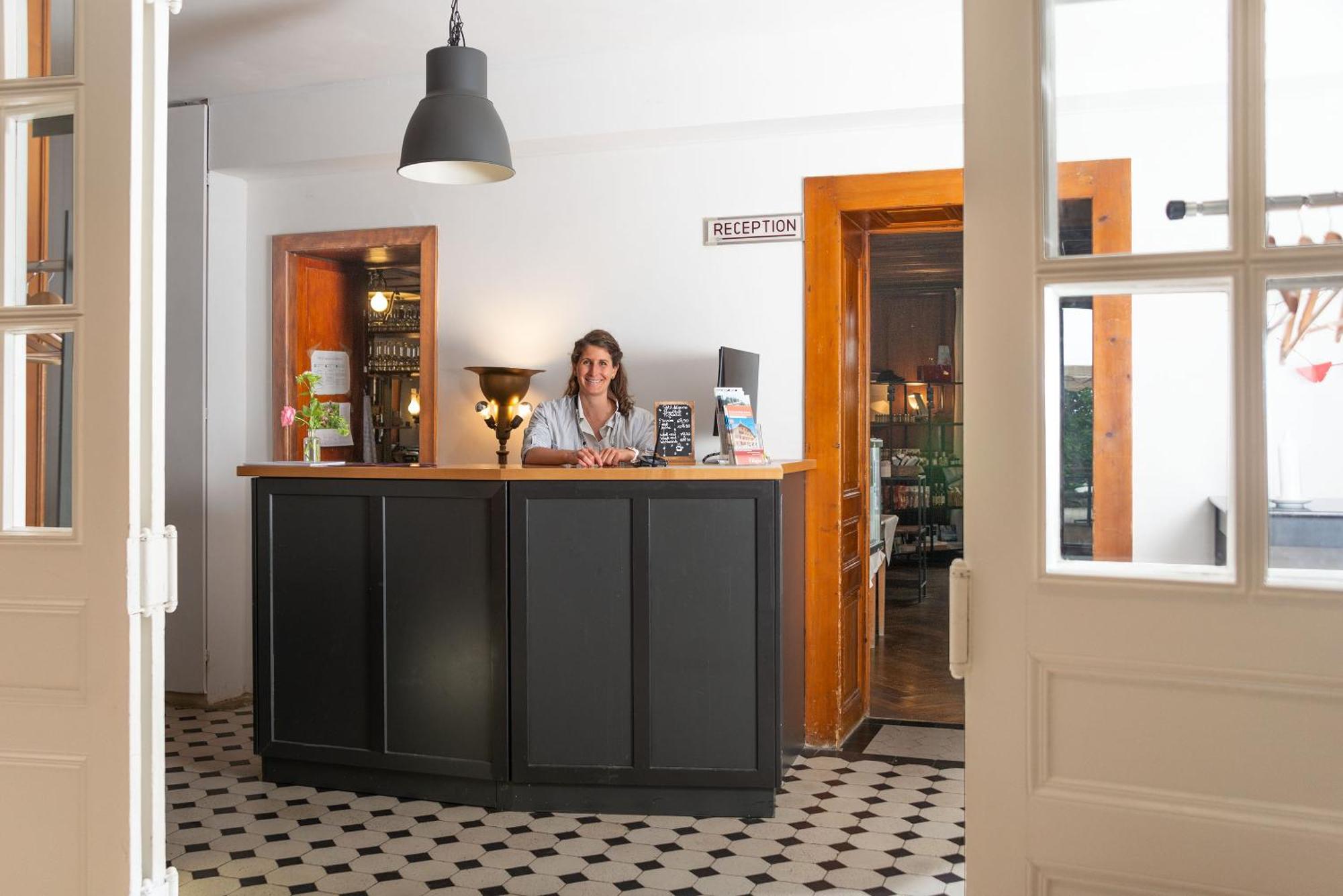 Hôtel de l'Aigle Couvet Extérieur photo